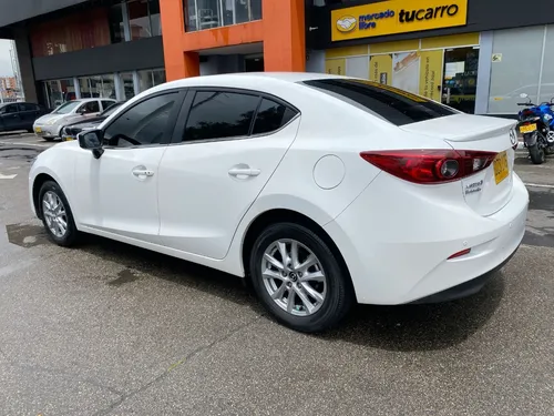Mazda 3 2.0 Touring