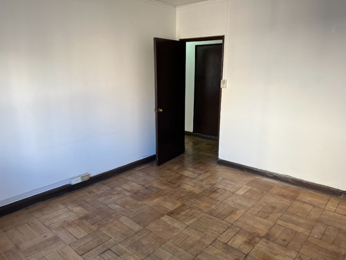 Imagen 14 de 18 de Elegante Oficina Piso Parquet - Acceso 24hrs