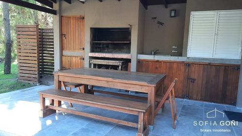 Imagen 18 de 19 de Venta - Costa Esmeralda - Muy Buena Casa En Barrio Residencial 1
