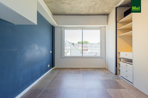 Hermoso 2 Ambientes C/balcón Y Terraza Propia En Colegiales