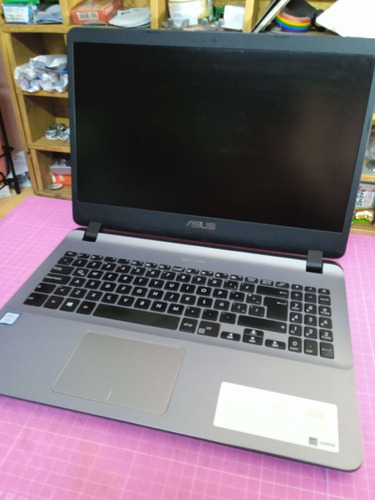 Notebook Asus X507u + Mouse + Base