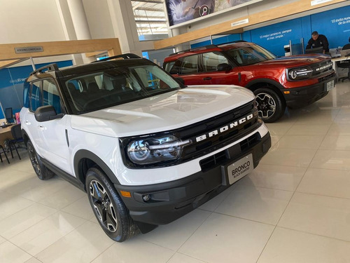 Ford Bronco Black Diamond 2023