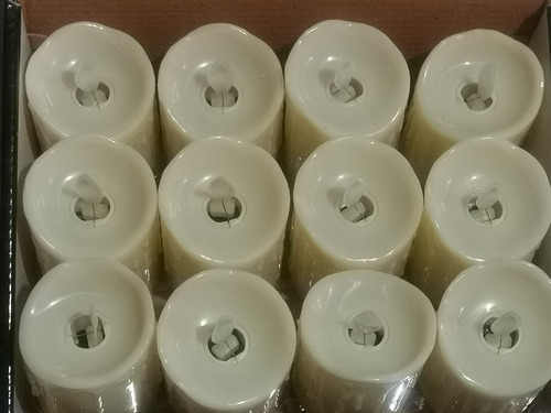 12 Velas Led, 8x5cm, Flama Movible, Pilas Incluidas