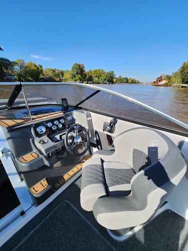 Imagen 14 de 24 de Klase A K2400 Cuddy Volvo 280hp Duoprop No Canestrari Permut