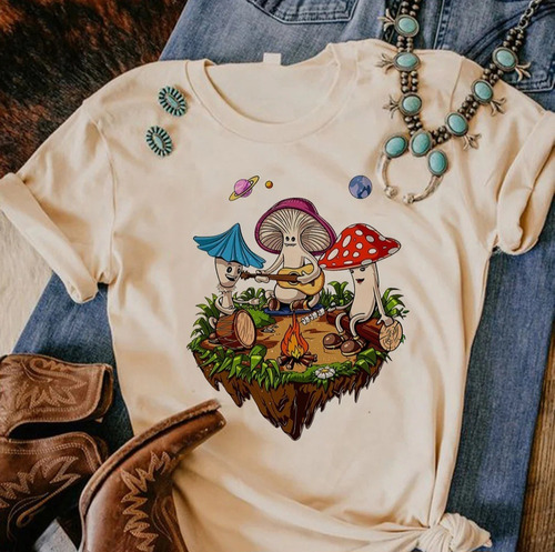 Poleras Fungi Diseño Hongos Con Estampados Animados