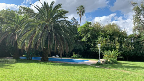 Venta Casa Quinta Sobre 5.449 M2 - Ideal Inversores (loteo-ph) / Instituciones Trujui - Moreno