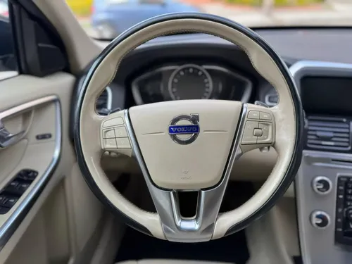 Volvo XC60 2.0 T5 Awd Summum