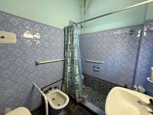 Ph 3 Ambientes En Primer Piso A Refaccionar
