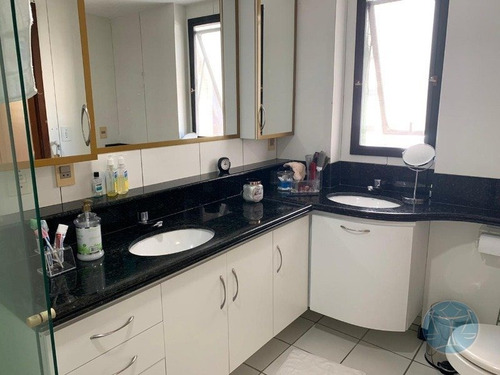 Imagem 11 de 15 de Apto Mobiliado 3 Suites Em Petropolis - V-10877