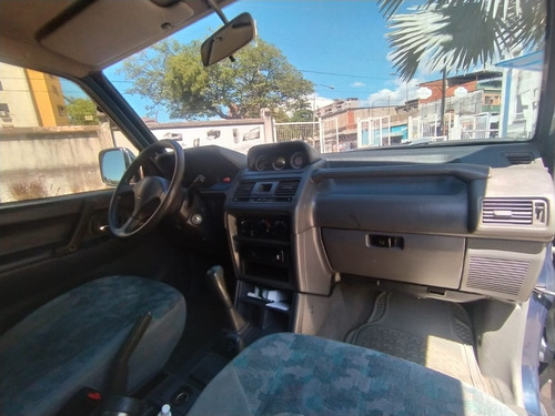 Imagen 13 de 14 de Mitsubishi Montero