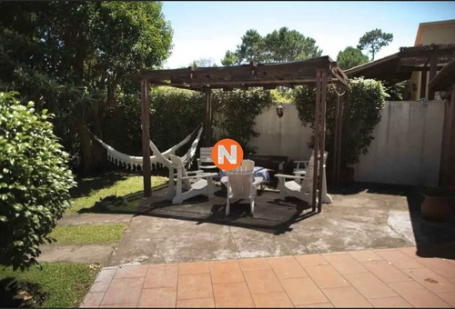 Casa En Venta En Pinares, 3 Dorm. Punta Del Este- Ref: 215642