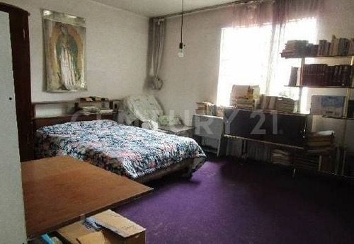 Imagen 13 de 18 de Casa En Condo. En Venta Con Excelente Metraje De Terreno, No Comparte Muros.