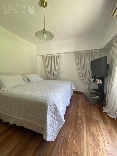 Casa En Venta 4 Amb En Parque Leloir