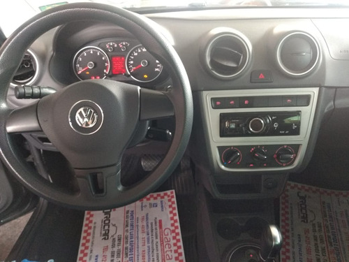 Imagem 8 de 14 de Volkswagen Voyage 1.6 2015