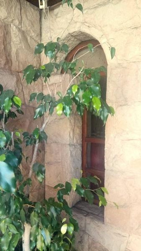 Casa En Venta 5 Ambientes En Lanús Este