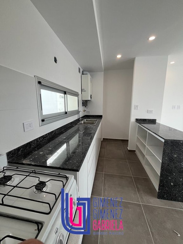 Venta De Departamento Dos Dormitorios Calle 54 E/ 23 Y 24