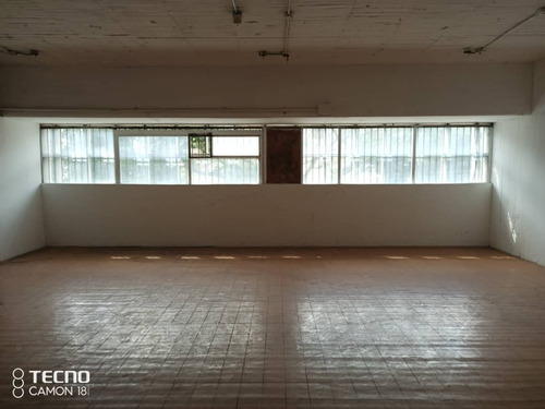 Imagen 15 de 27 de Alquiler De Planta Comercial En Edificio Boleita Sur