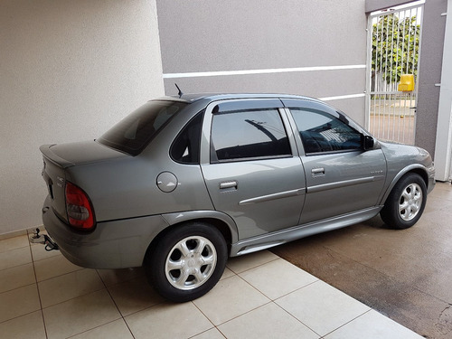 Corsa Sedan Classic Super 1.0 Vhc 2004/2005
