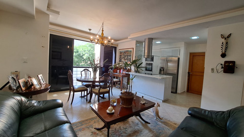 Apartamento En Venta En El Parral, Valencia 268763 Lz