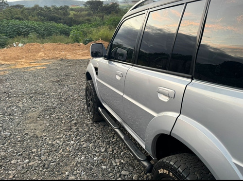 Mitsubishi Pajero TR4 2.0 Flex Aut. 5p
