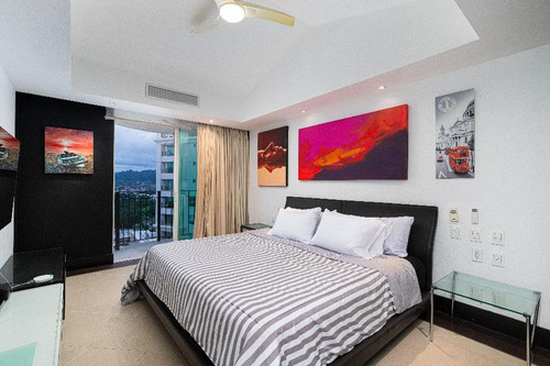Departamento En Venta En Colonia Zona Hotelera Norte, Puerto Vallarta, Jalisco