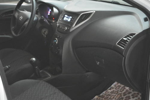 Imagem 12 de 13 de Hyundai Hb20 1.0 Unique 12v Flex 4p Manual