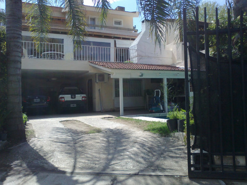 Villa Belgrano: Casa 3 Niveles Apta Uso Comercial