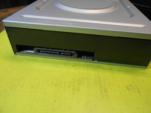 Lectograbadora Dvd Sata Lg Gh22ns50 - Sata Negro (Usado)