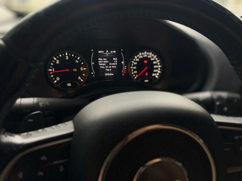 Jeep Renegade 2.0 16V TURBO DIESEL LONGITUDE 4P 4X4 AUTOMÁTICO
