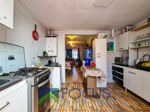 Casa En Venta De 2 Dorm. En Padre Hurtado