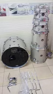 Batería Mapex Saturn Evolution Maple Iridium Silver 