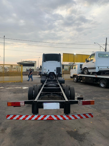 Imagem 7 de 15 de Mb Accelo 1016 Truck 15/15 Chassis De 8,5 Metros E Ar-cond.