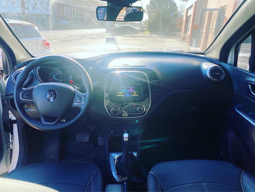 Imagen 10 de 11 de Renault Captur Captur Bose 1.6 Cvt