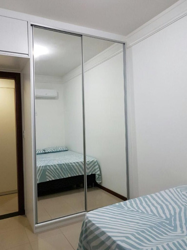 Imagem 9 de 15 de Ótimo Apartamento De 3 Quartos Em Costa Azul - Ap00314 - 70150133