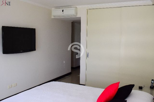 Apartamento En Alquiler, Brava- Ref: 2997