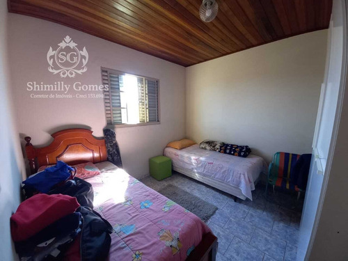 Imagem 8 de 14 de 1.000 M², 02 Dormitórios, Área De Serviço E Pomar !!