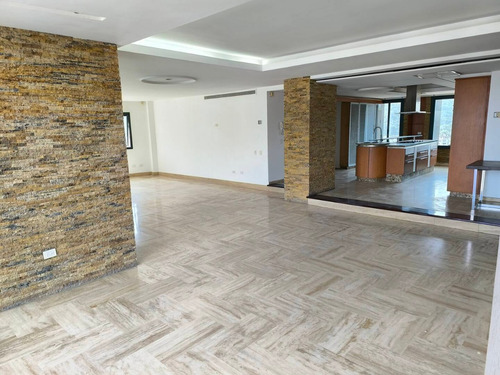 Annic Coronado Vende Lujoso Y Moderno Apartamento Duplex En Resd. Lanzarote Ref. 259949