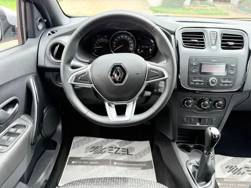 Renault Logan 1.6 Expression / Life +