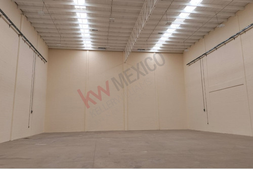 Bodega En Renta Con Excelente Altura En Zona Nombre De Dios