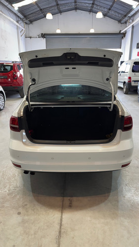 Volkswagen Vento 1.4 Comfortline 150cv