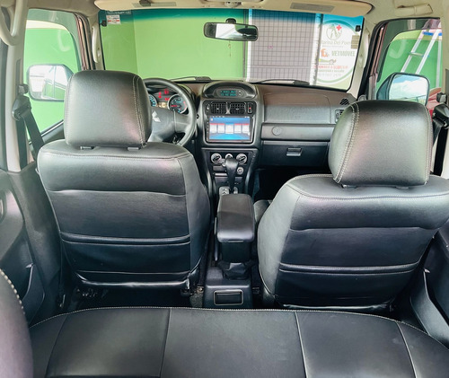 Mitsubishi Pajero TR4 2.0 4x4 Flex Aut. 5p