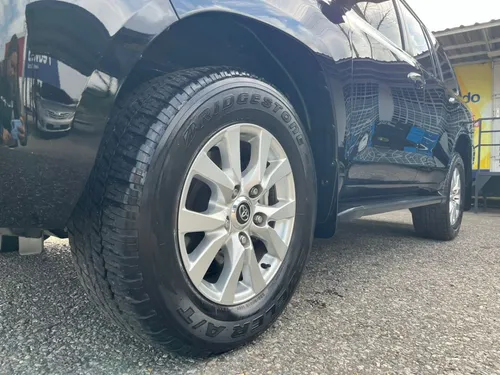Toyota Land Cruiser Lc 200