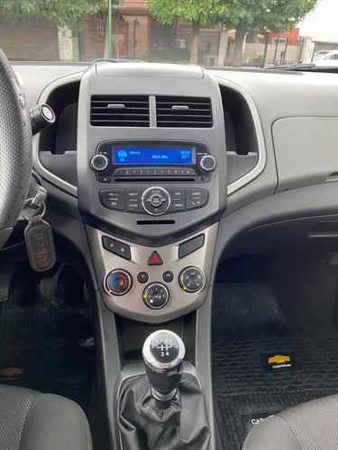 Imagen 13 de 19 de Chevrolet Sonic 1.6 Lt Mt