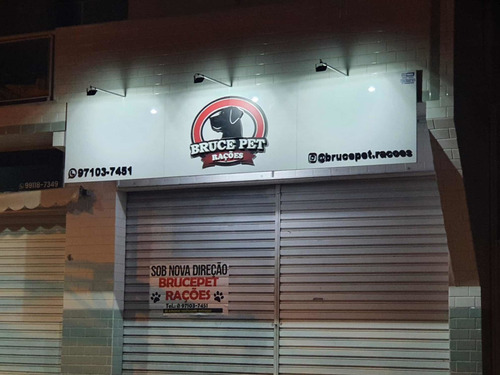 Imagem 1 de 5 de Letreiros / Fachada De Acm E Letras De Pvc