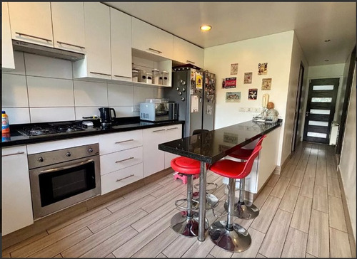 Casa Remodelada En Mejor Sector De Vitacura