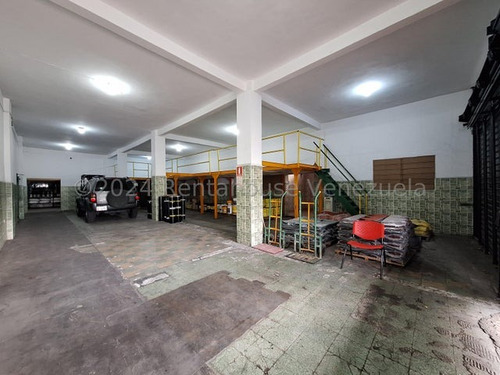 Gran Local Comercial Con Deposito En Venta En Av Bolivar De Maracay Db 24-17385