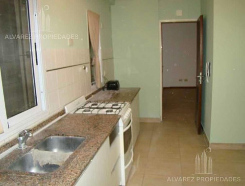 Imagen 8 de 14 de Departamento - Castelar Norte.
