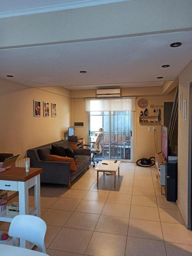 3 Ambientes En Dúplex En Victoria Centro