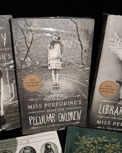 Miss Peregrine's Lote De Libros (Usado)