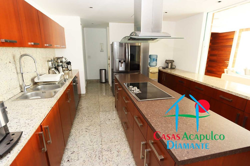 Imagen 7 de 14 de Cad Marena 2701. Terraza Con Alberca Y Vista Frontal Al Mar